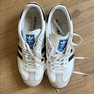 Adidas Men's White and Black Classic Sneakers